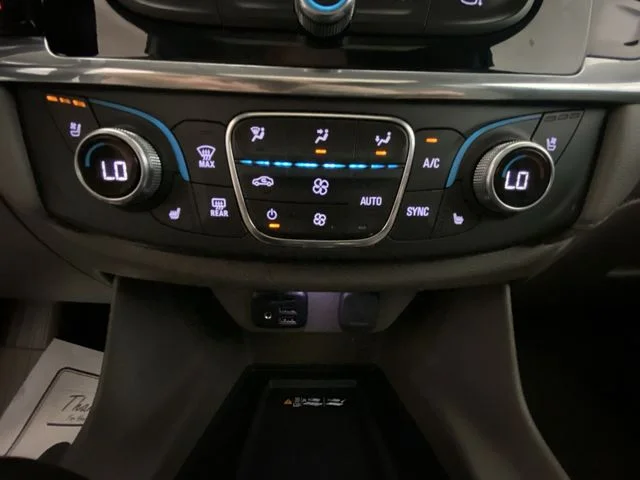Used 2021 Red Chevrolet Premier image 19