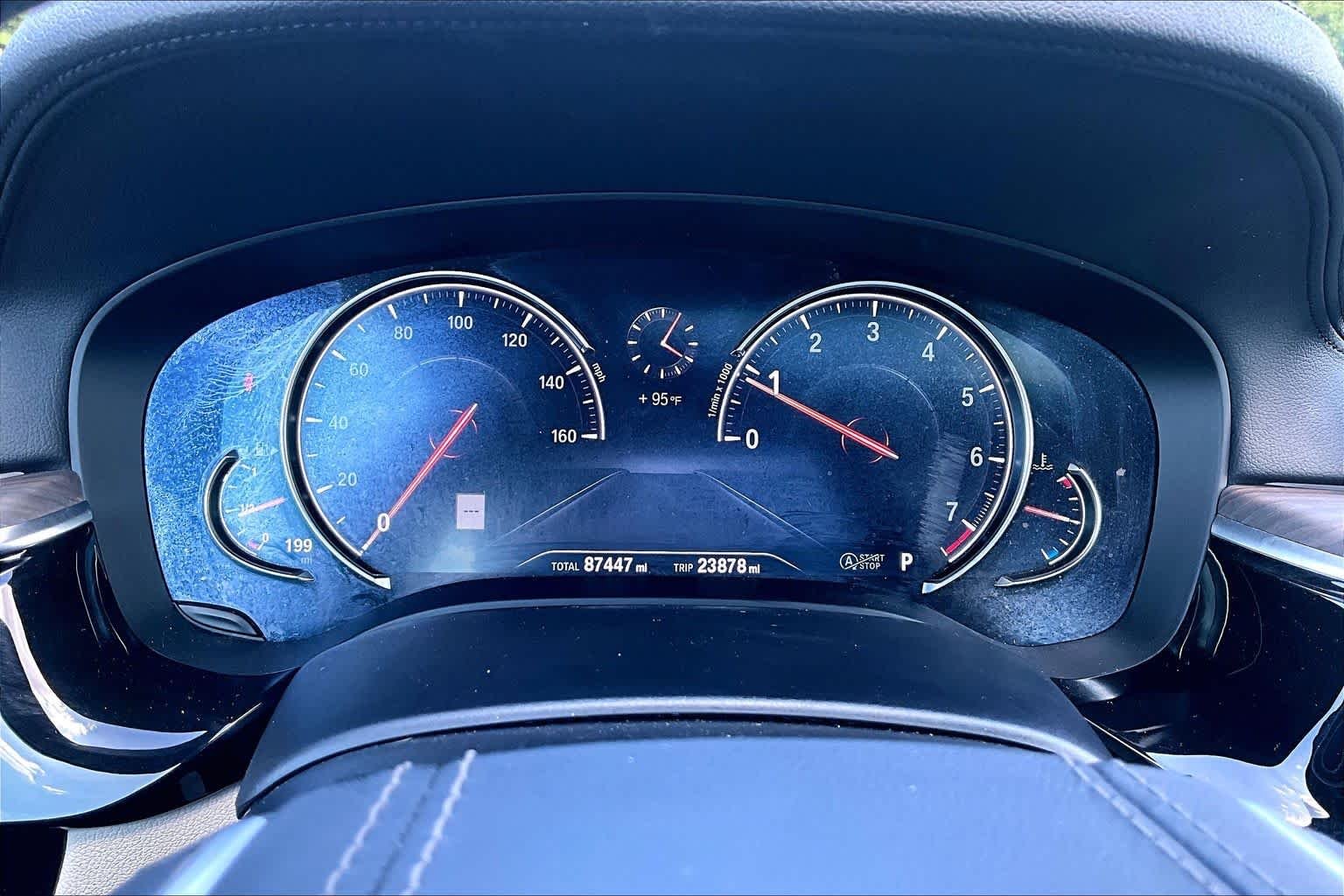 Used 2018 Mediterranean Blue Metallic BMW 530i image 27