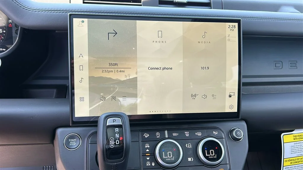 New 2026 Borasco Grey LAND ROVER X-Dynamic SE image 16