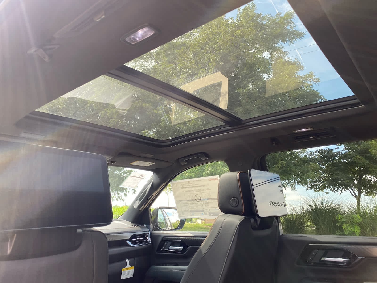 2026 GMC Yukon XL AT4 - Photo 23
