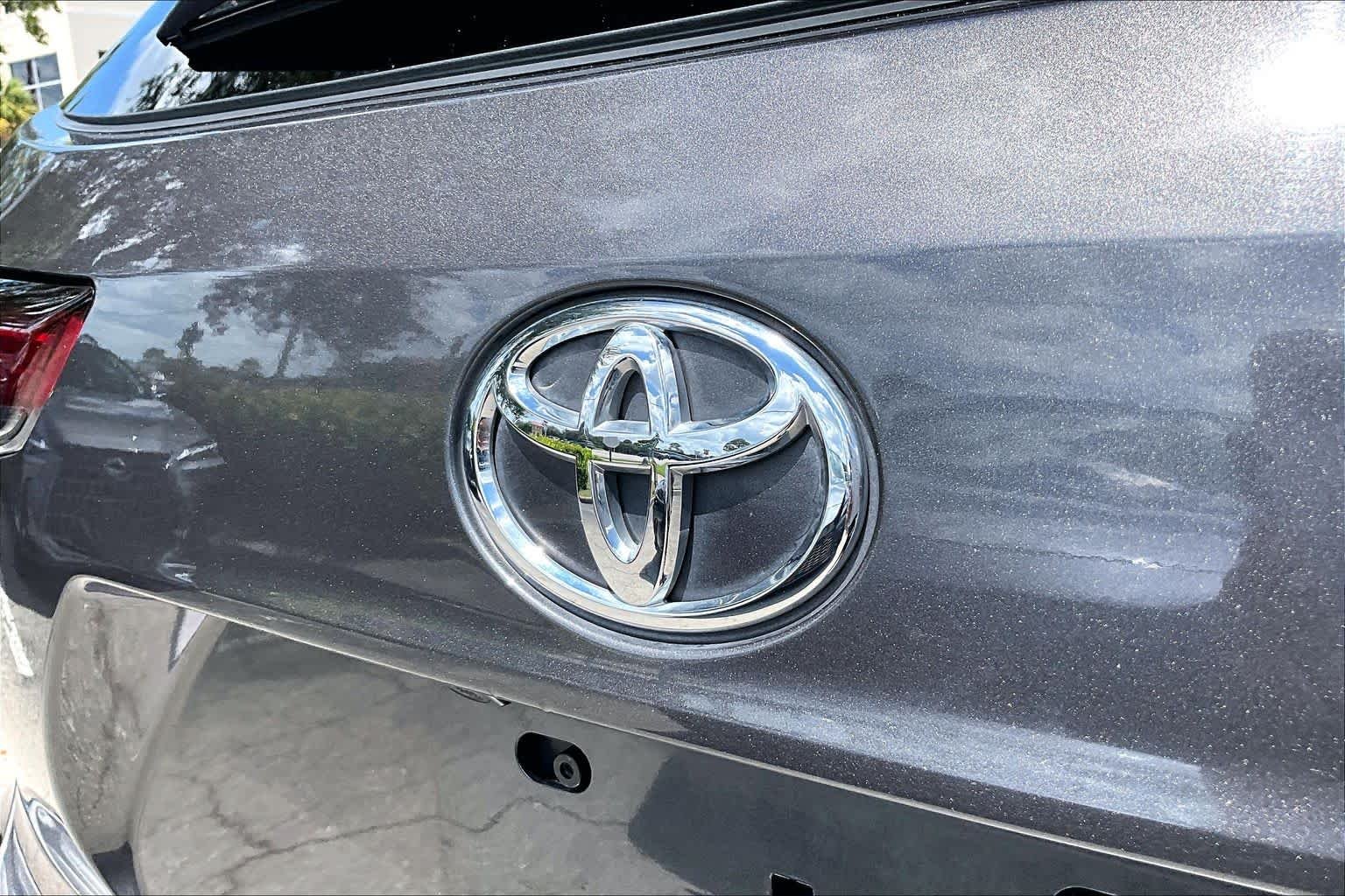 Used 2023 Magnetic Gray Metallic Toyota XLE image 30