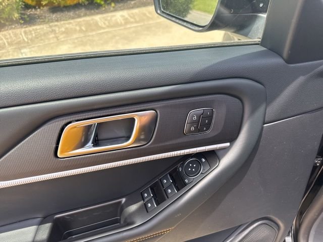 New 2026 Agate Black Metallic Ford Tremor® image 17
