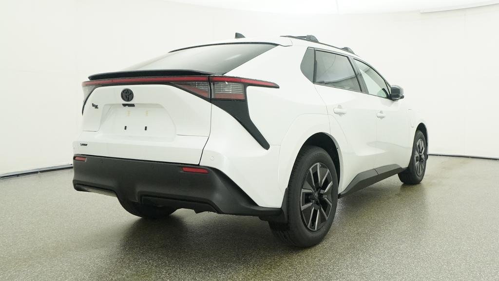 New 2026 Wind Chill Pearl Toyota XLE image 21