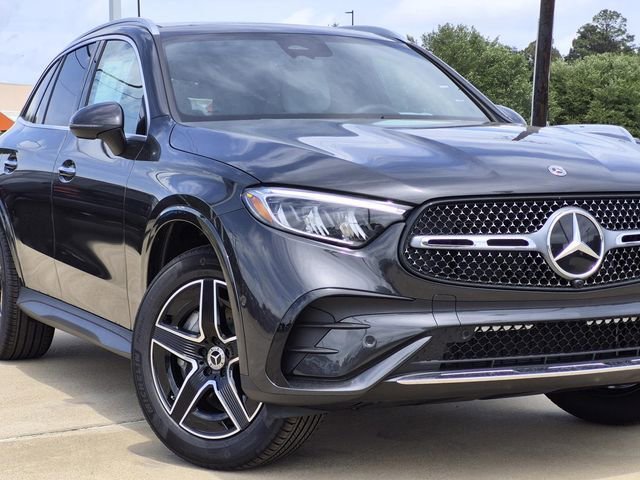 New 2026 Graphite Grey Metallic Mercedes-Benz GLC 300 image 40