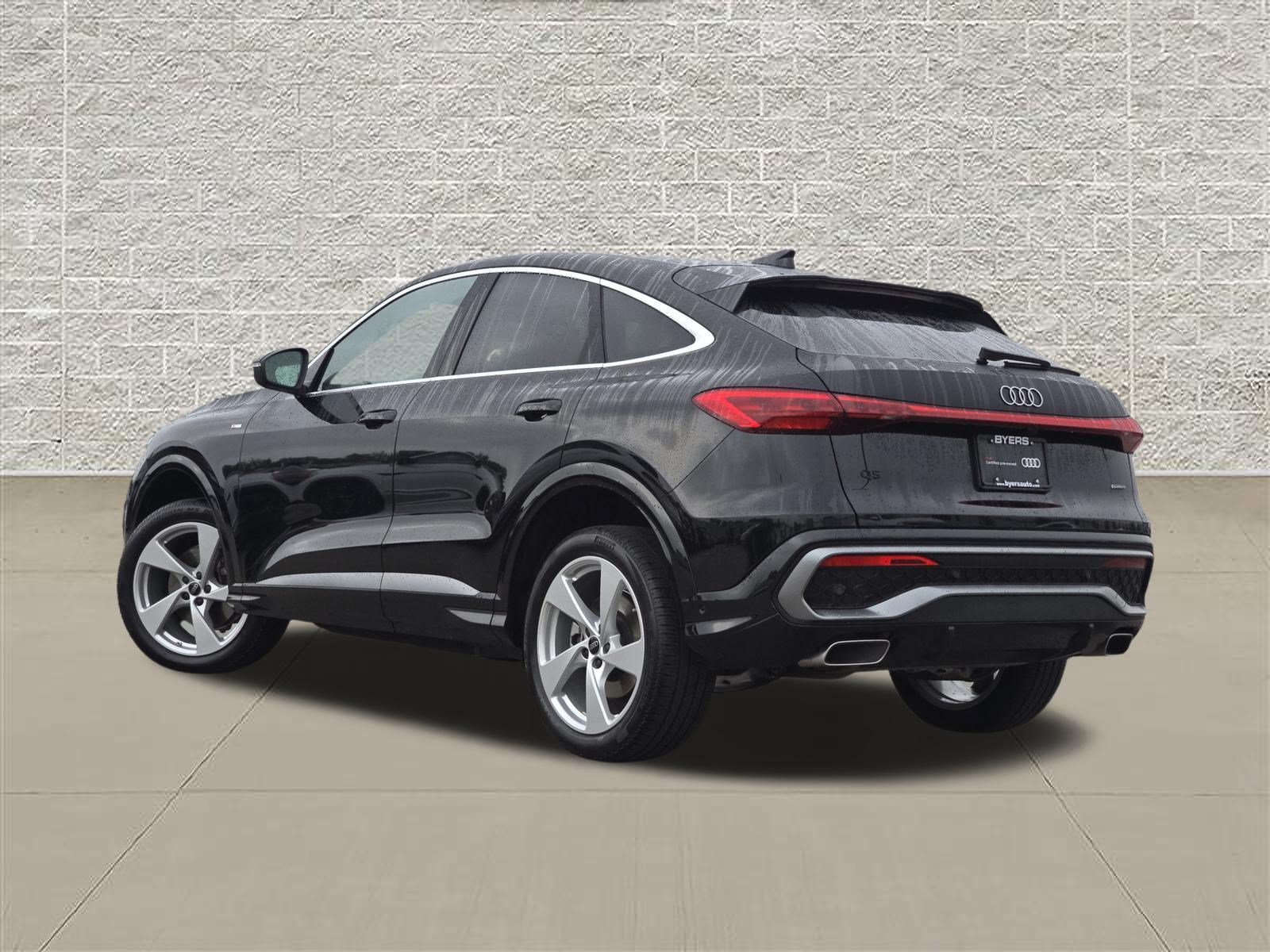 Used 2025 Mythos Black Metallic Audi Premium Plus image 5
