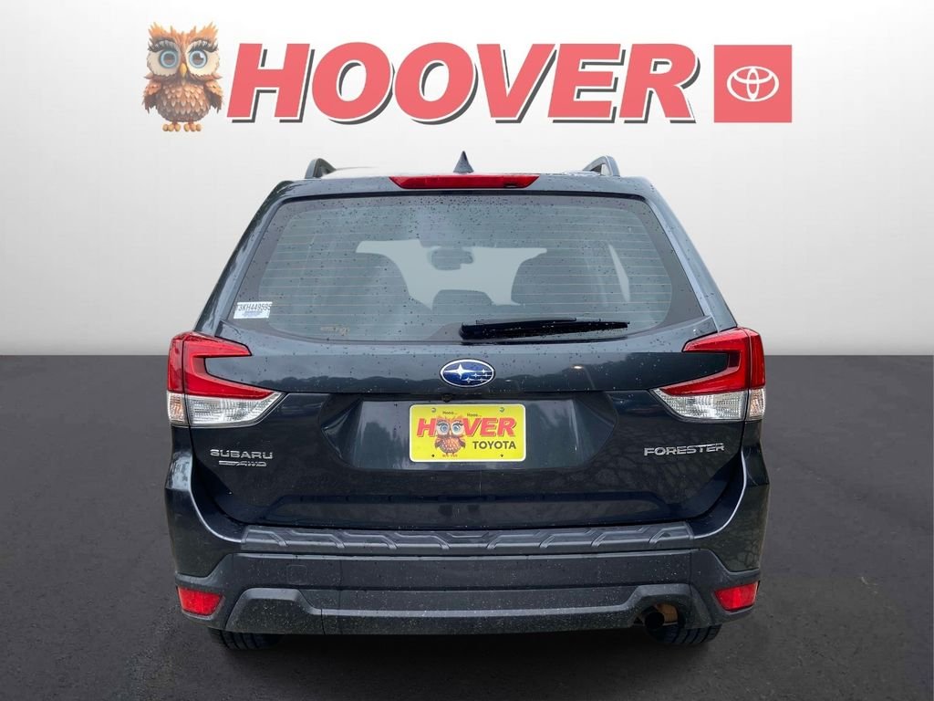 Used 2019 Gray Subaru Base image 3