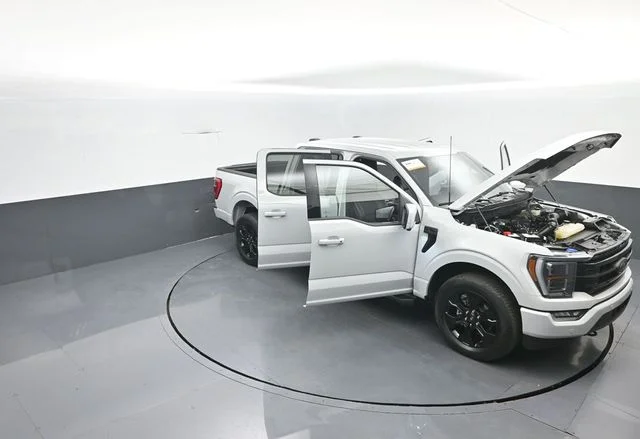 Used 2023 White Ford Lariat image 42