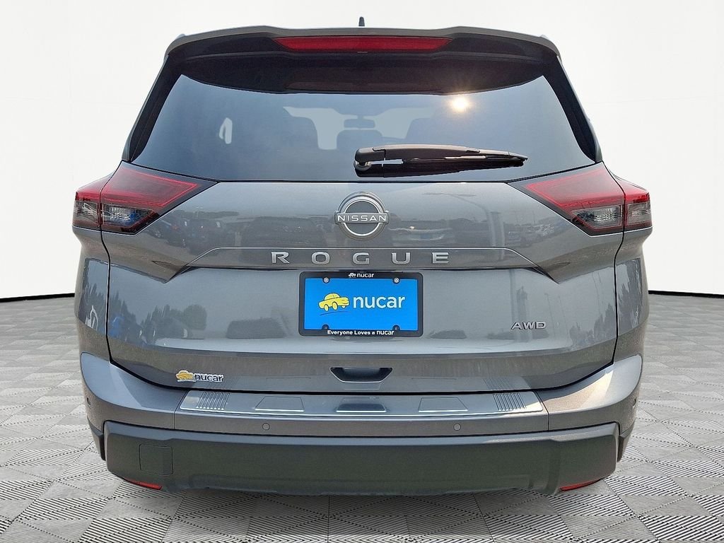 Used 2025 Gray Nissan SV image 6
