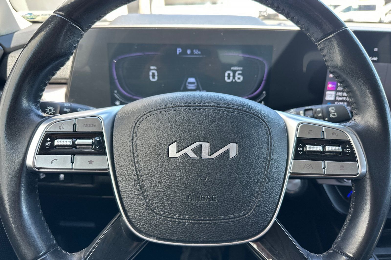Used 2024 Green Kia S image 26
