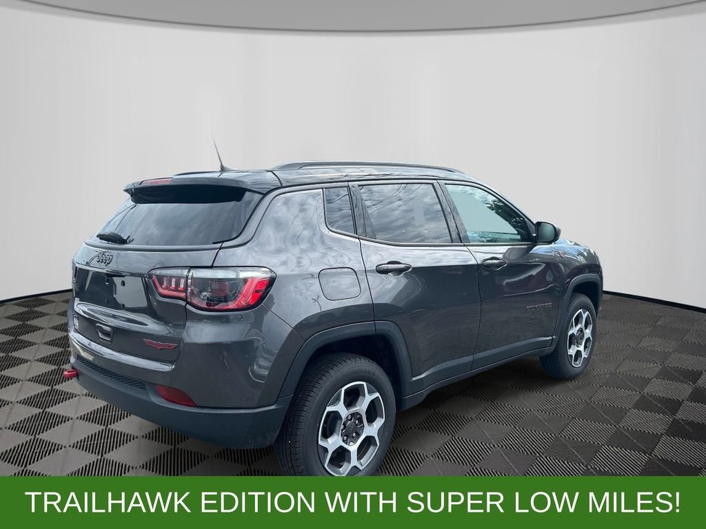 Used 2022 Gray Jeep Trailhawk image 5