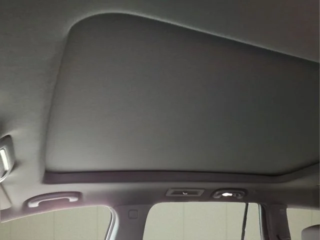 Used 2022 Black Cadillac Premium Luxury image 21