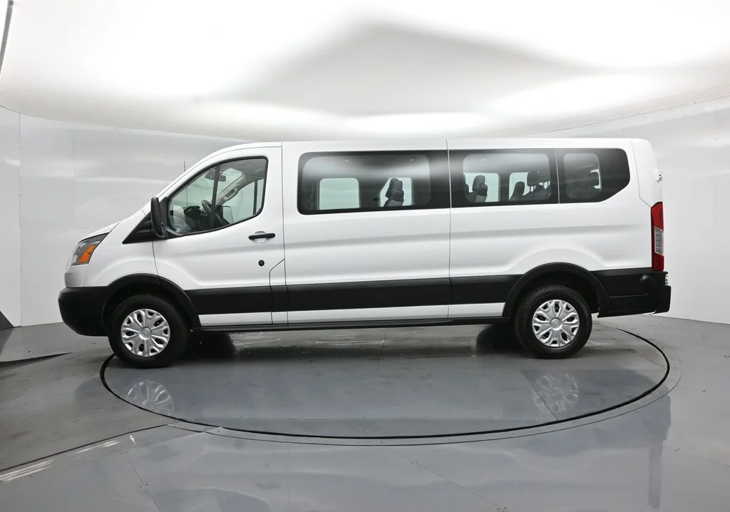 Used 2019 White Ford XLT image 30