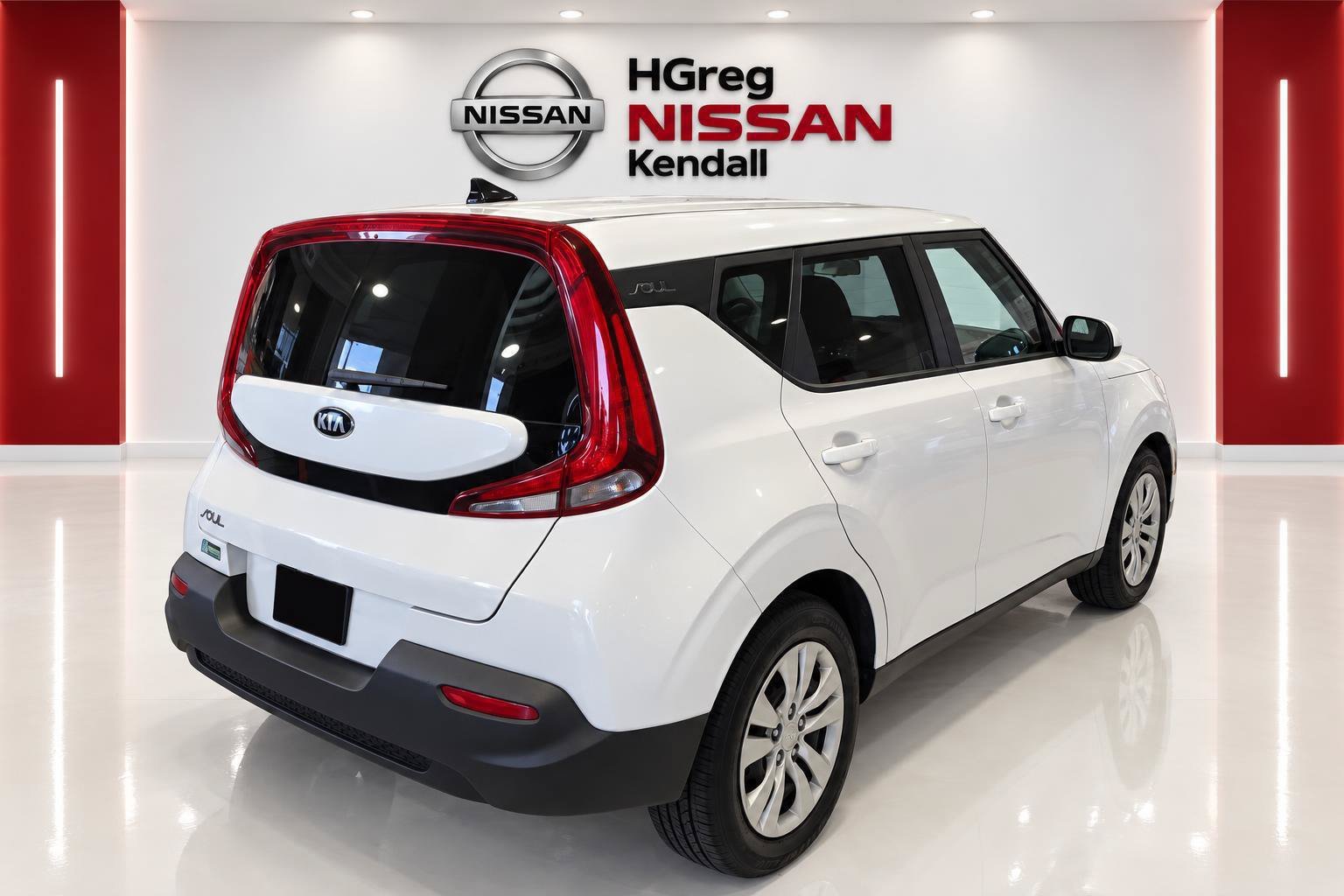 Used 2021 White Kia LX image 4
