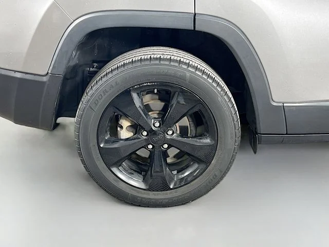 2020 Jeep Cherokee Latitude Plus - Photo 35