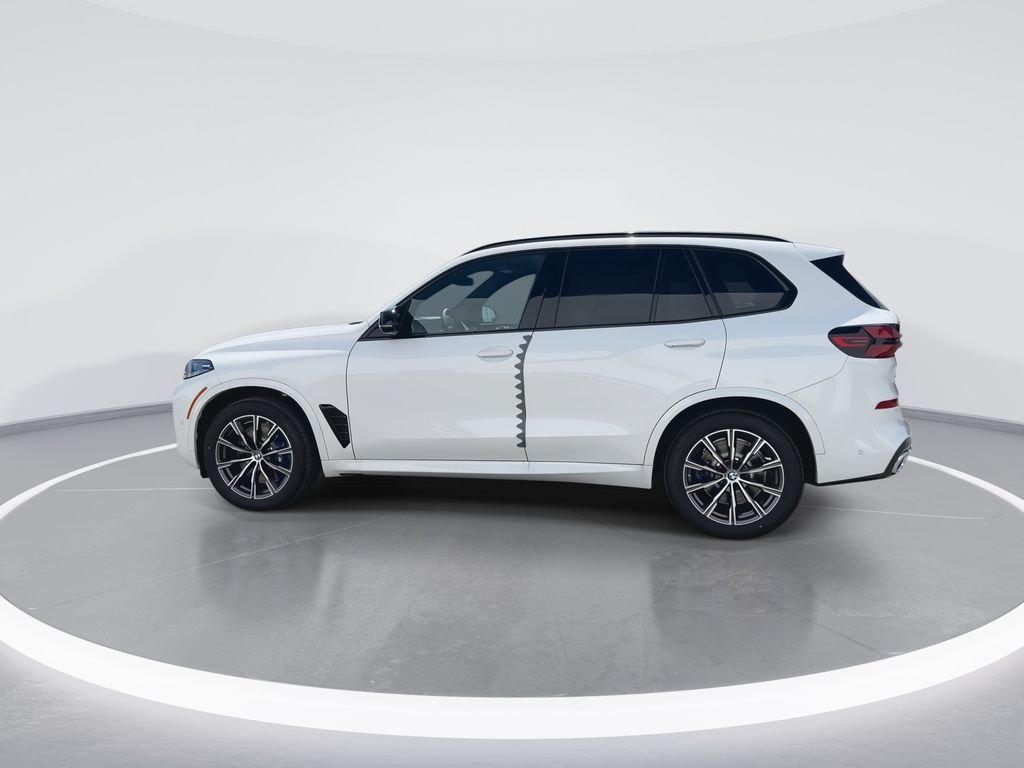 New 2026 White BMW M60i image 5