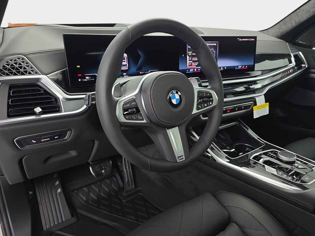 New 2026 Mineral White Metallic BMW xDrive40i image 17