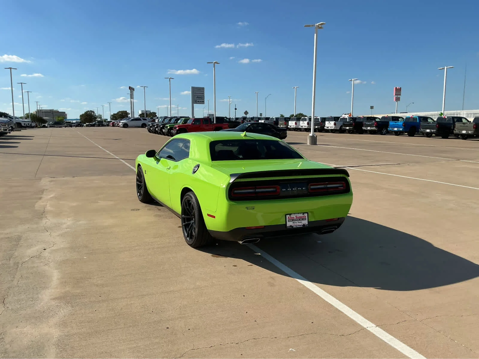 Used 2023 Sublime Metallic Clearcoat Dodge R/T Scat Pack image 9