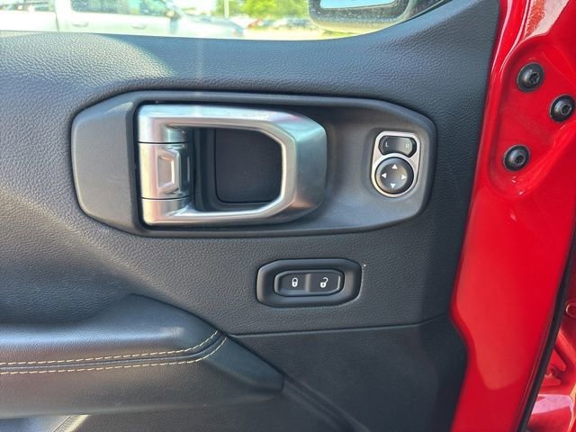 Used 2024 Red Jeep Sahara image 13