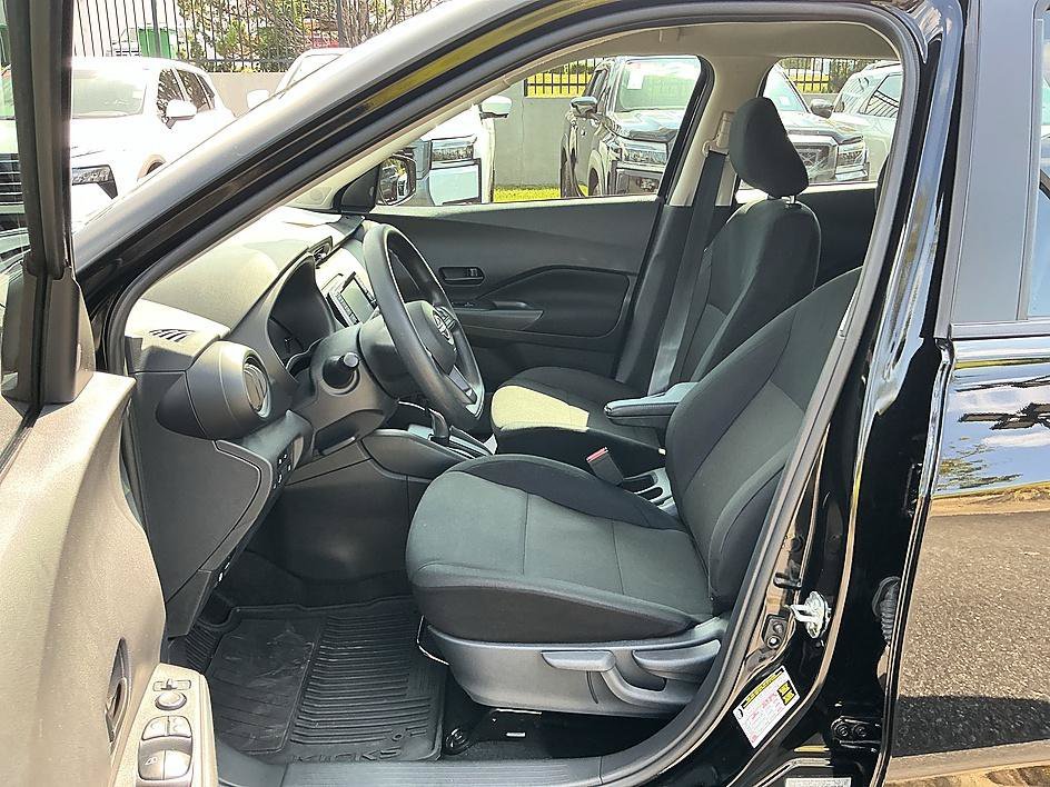 Used 2025 Super Black Nissan S image 12