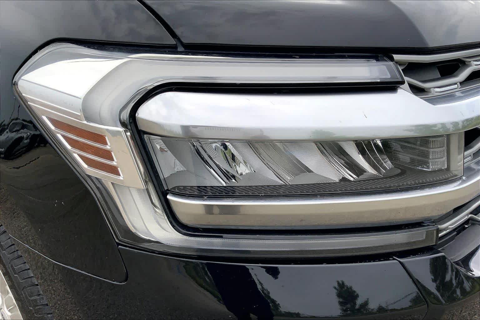 Used 2023 Agate Black Ford Platinum image 27