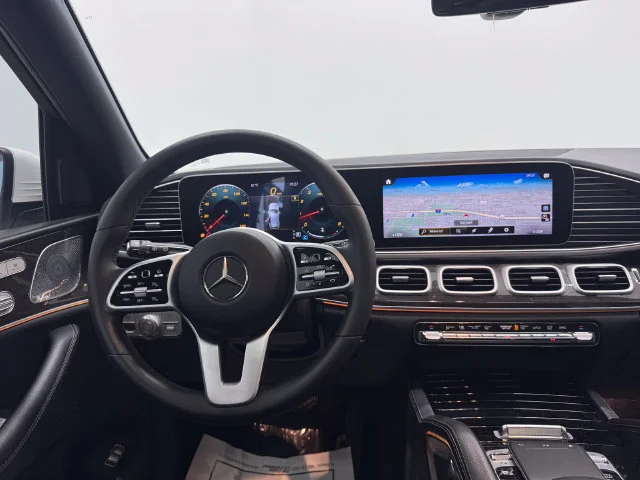 Used 2020 Polar White Mercedes-Benz GLE 350 image 3