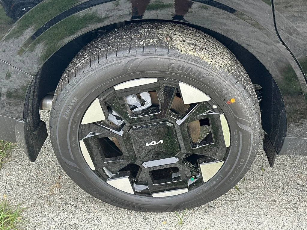 New 2026 Black Kia EX image 17