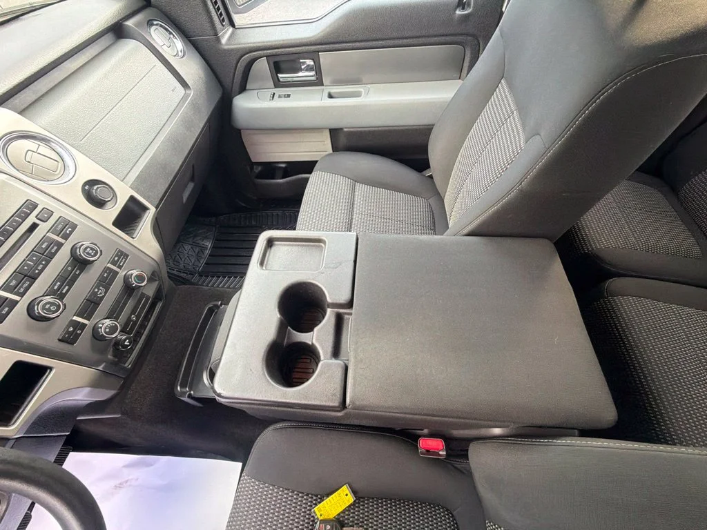 Used 2012 White Ford XLT image 33