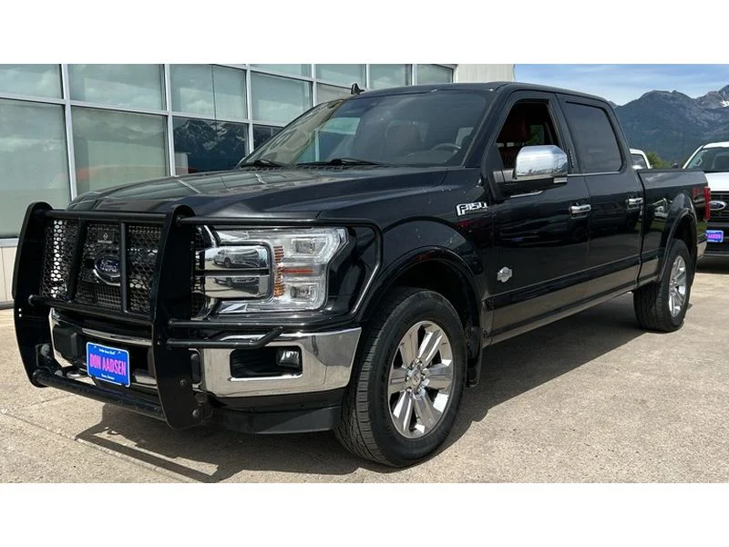 Used 2020 Agate Black Metallic Ford King Ranch image 4