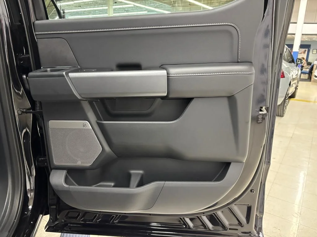 New 2026 Agate Black Metallic Ford XLT image 14