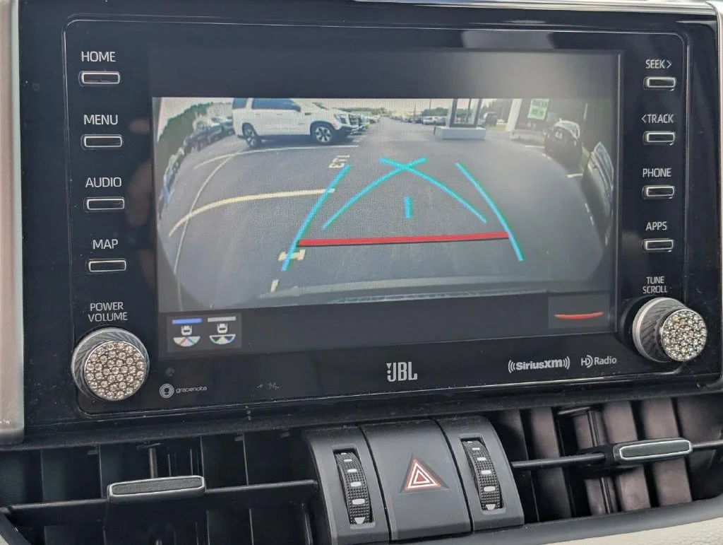 Used 2021 Magnetic Gray Met Toyota XLE Premium image 27