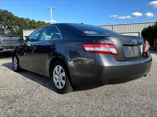 Used 2010 Gray Toyota LE image 6