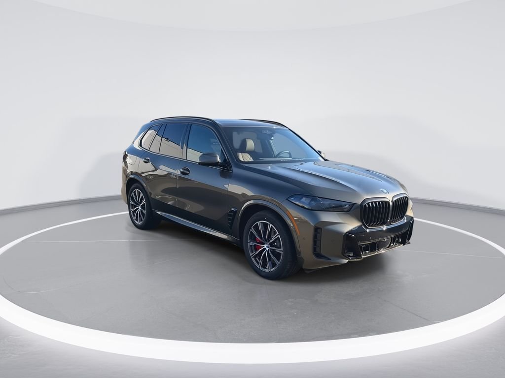 New 2026 Green Metallic BMW xDrive50e image 2