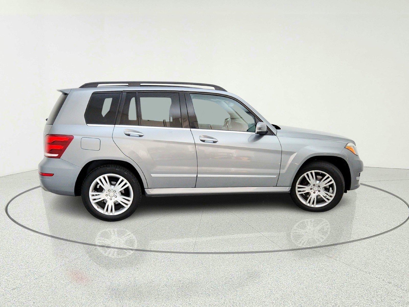 Used 2015 Palladium Silver Metallic Mercedes-Benz GLK 350 image 7