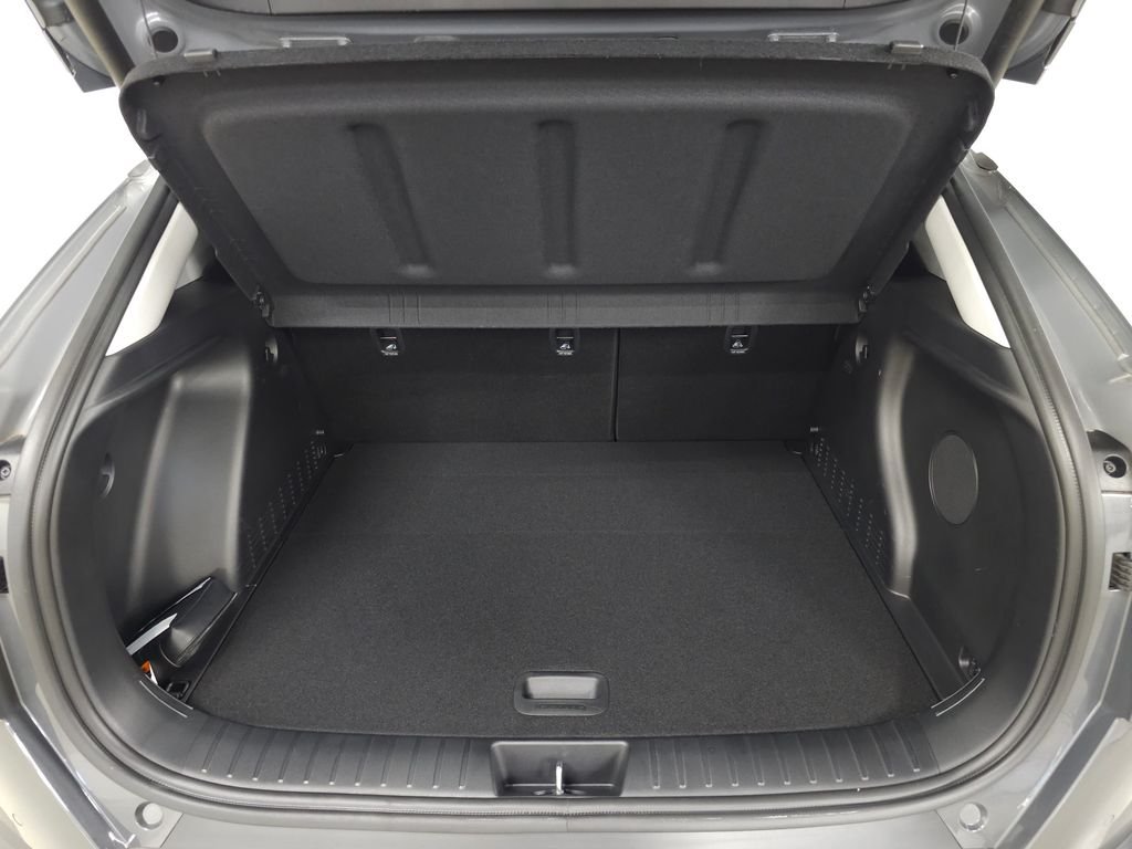2026 Hyundai Kona Limited - Photo 9