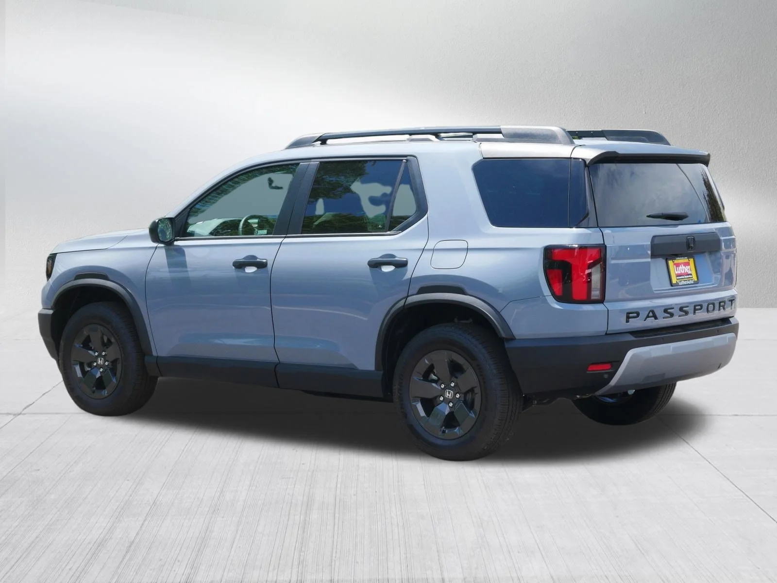 New 2026 Sonic Gray Pearl Honda RTL image 5