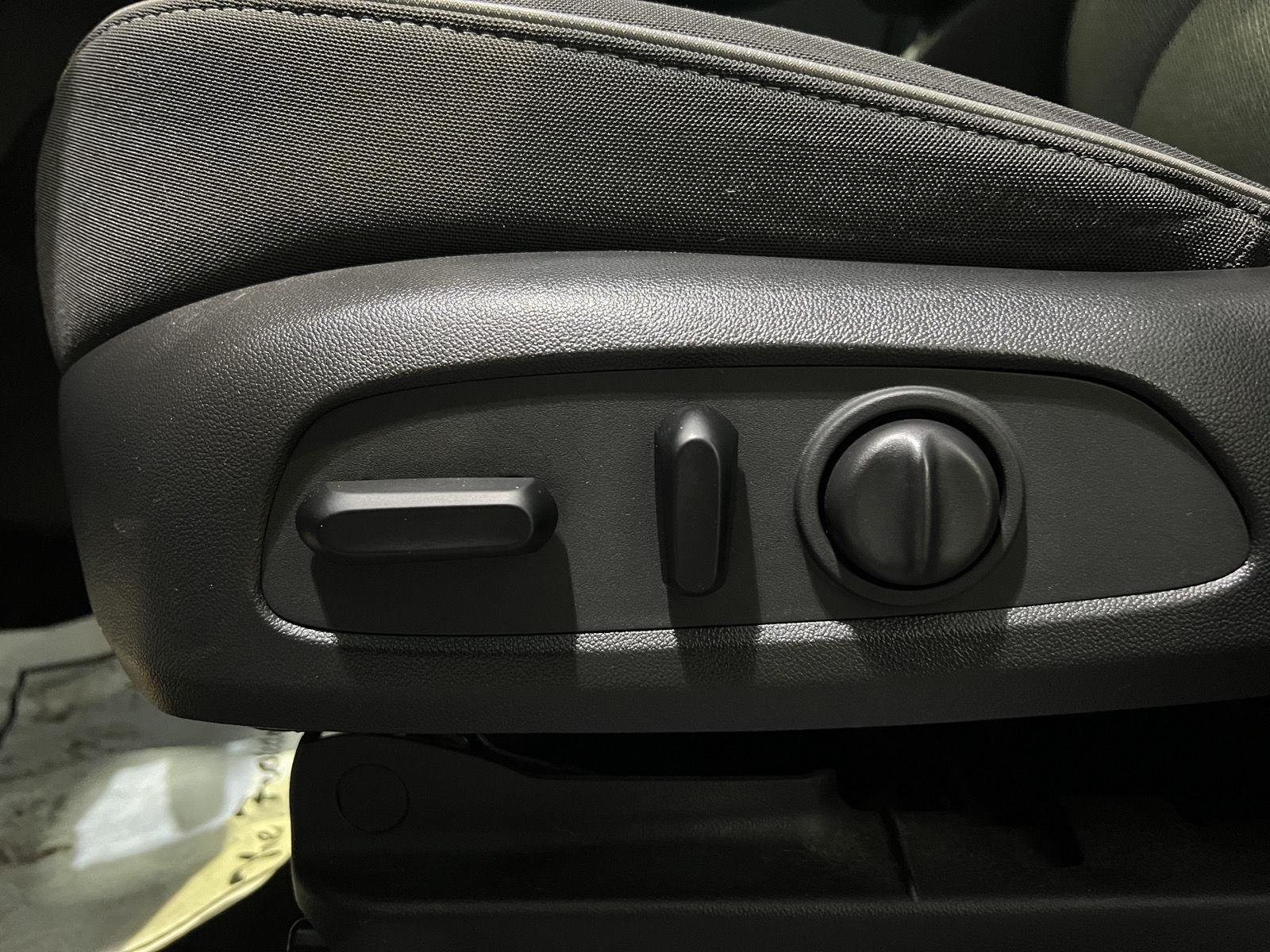 Used 2022 Blue Glow Metallic Chevrolet LT image 19