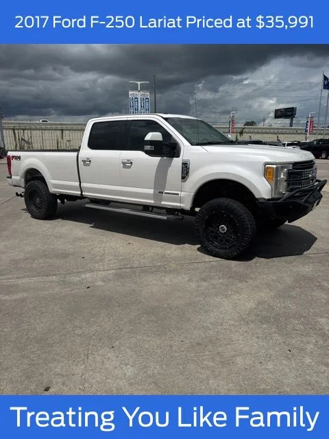 Used 2017 White Platinum Tri-Coat Metallic Ford Lariat image 1