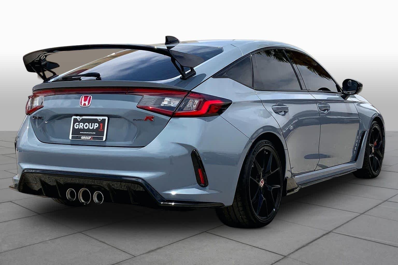 Used 2023 Sonic Gray Pearl Honda  image 13