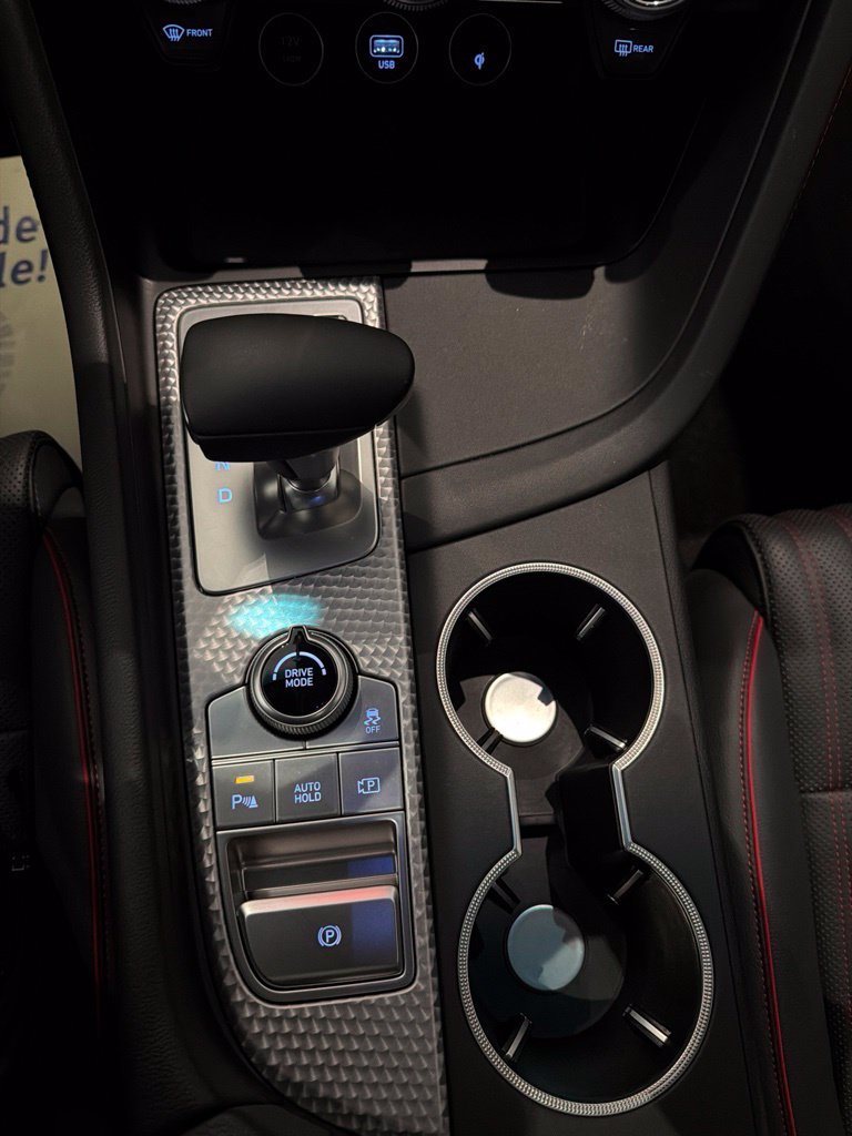 2023 GENESIS G70 Standard - Photo 11