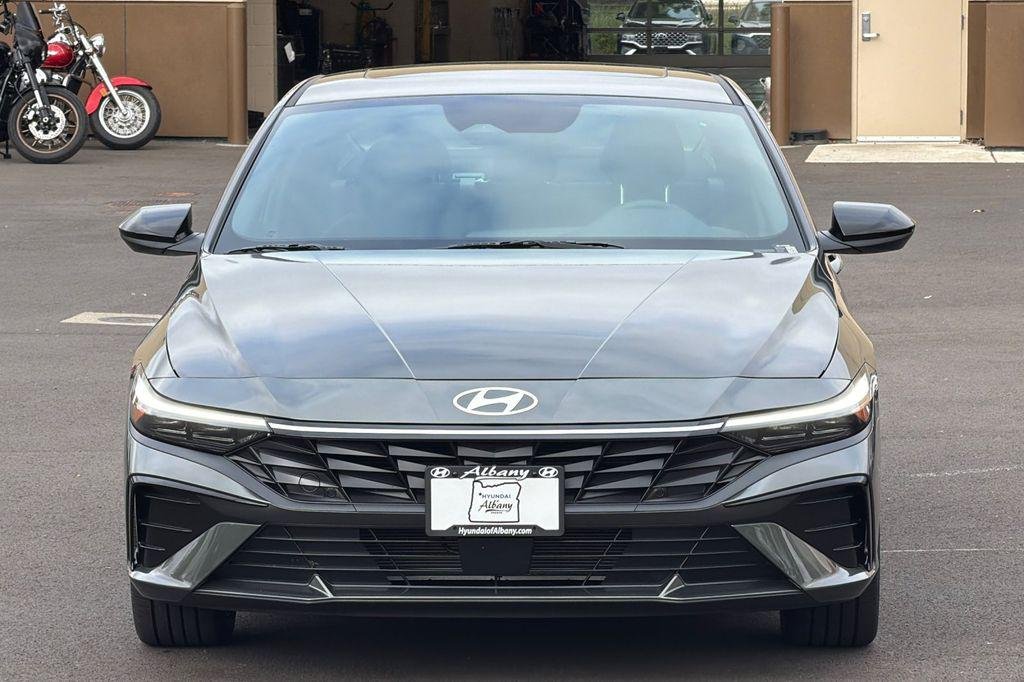 New 2026 Gray Hyundai SEL Sport Premium image 3