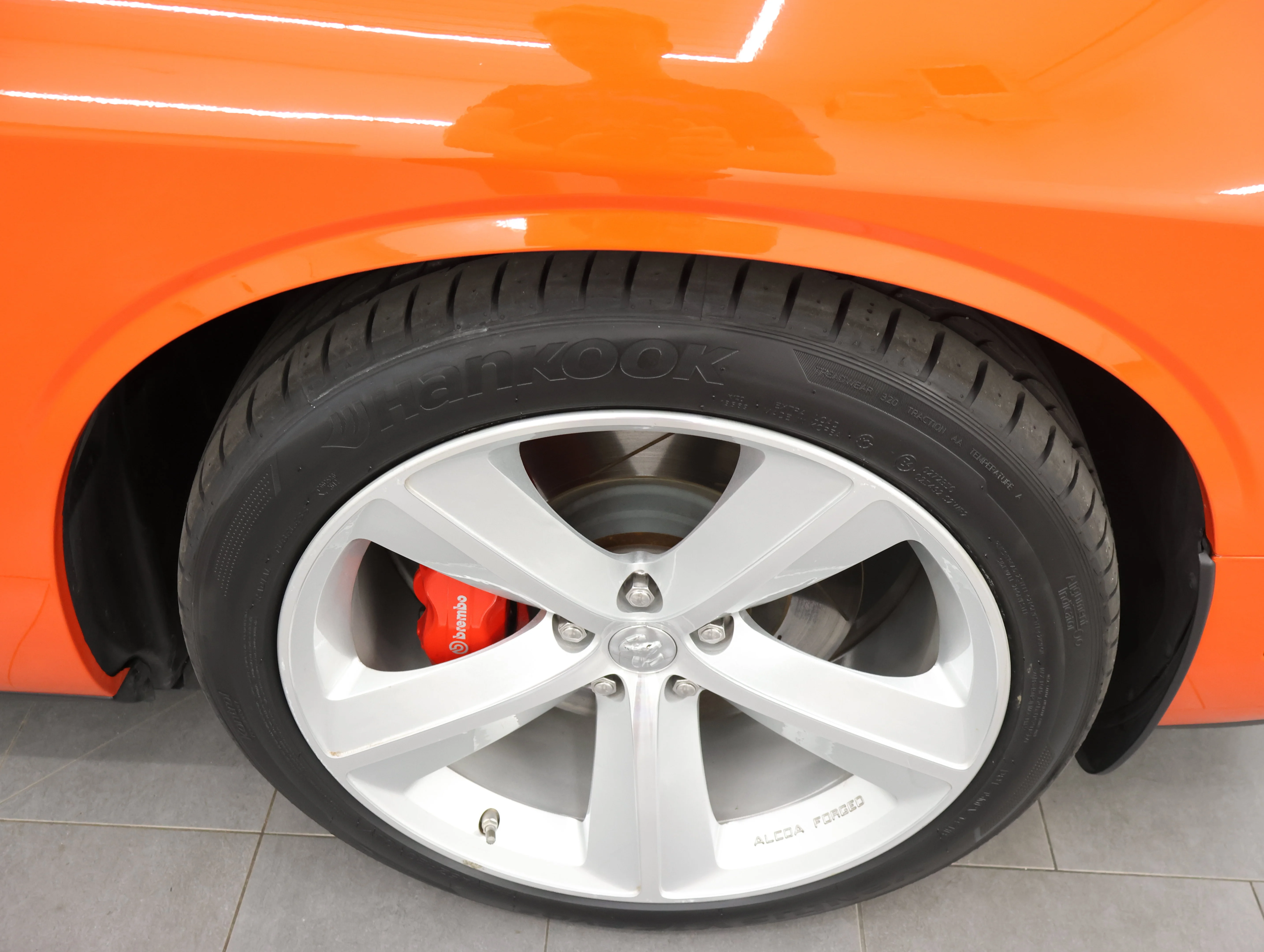 Used 2009 Hemi Orange Pearl Dodge SRT8 image 3