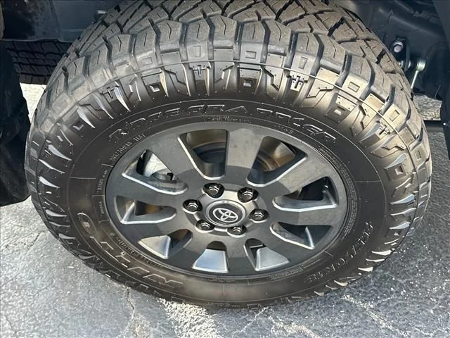 Used 2025 White Toyota Base image 37