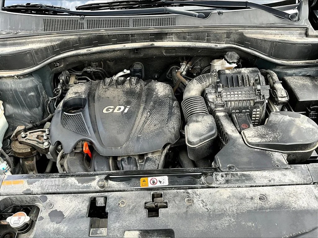 Used 2014 Green Hyundai Base image 31
