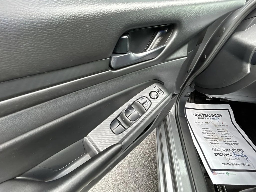 Used 2023 Gray Nissan 2.5 S image 19