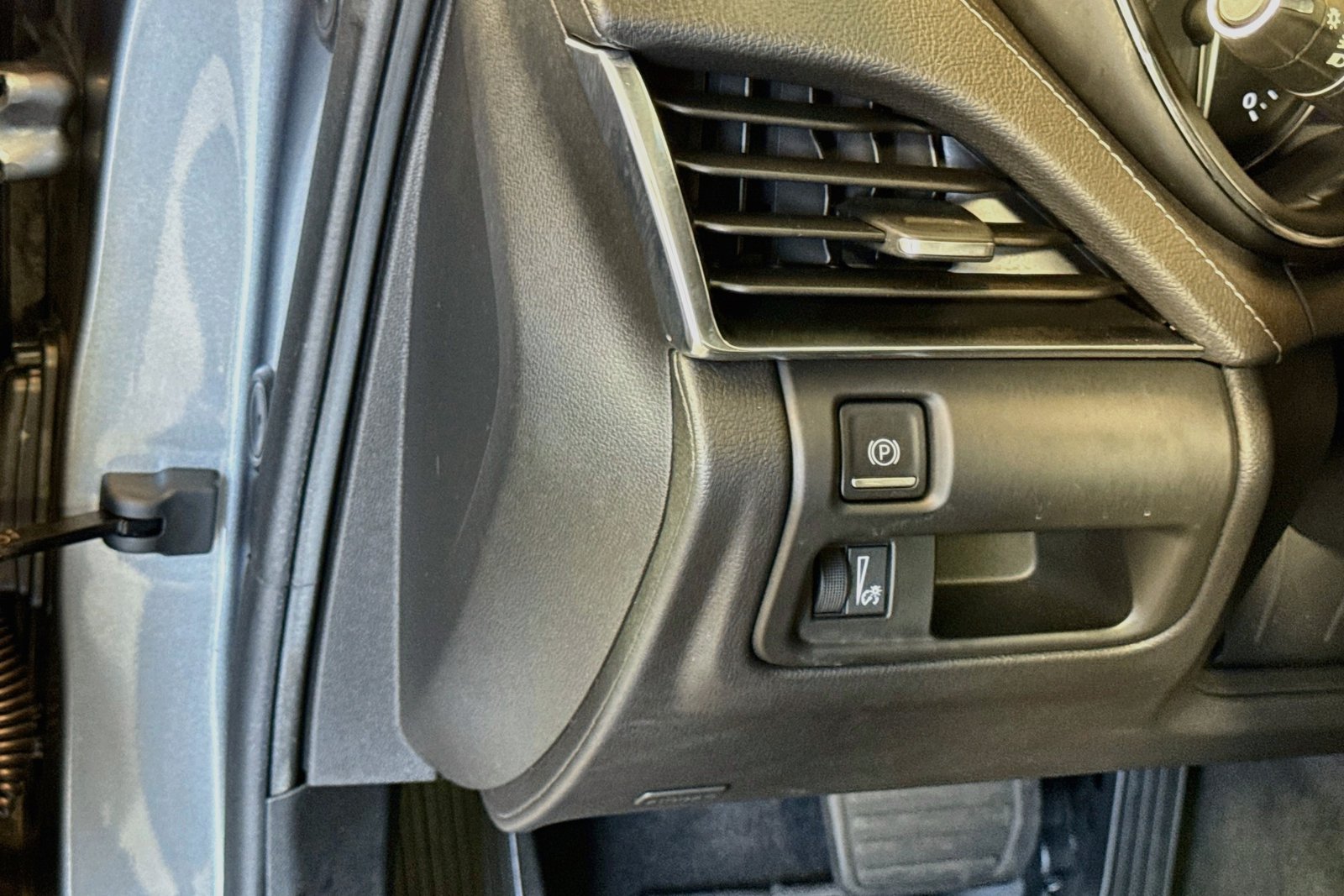 Used 2020 Satin Steel Metallic Cadillac Luxury image 9