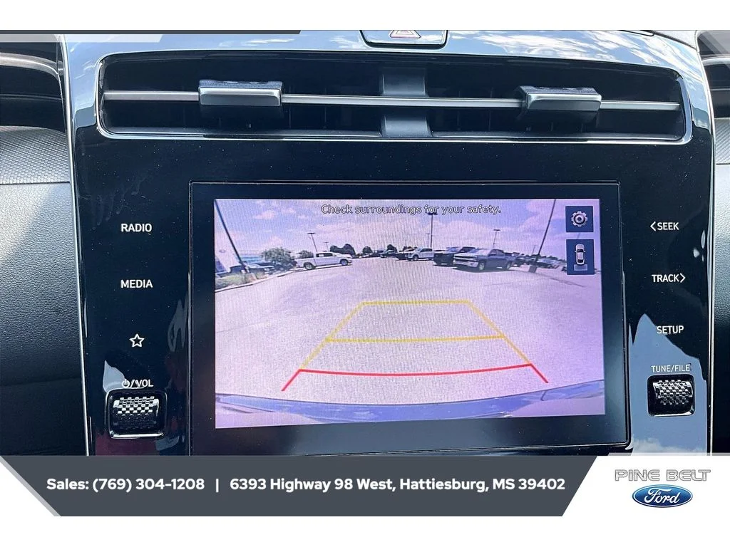 Used 2023 Phantom Black Hyundai SE image 15