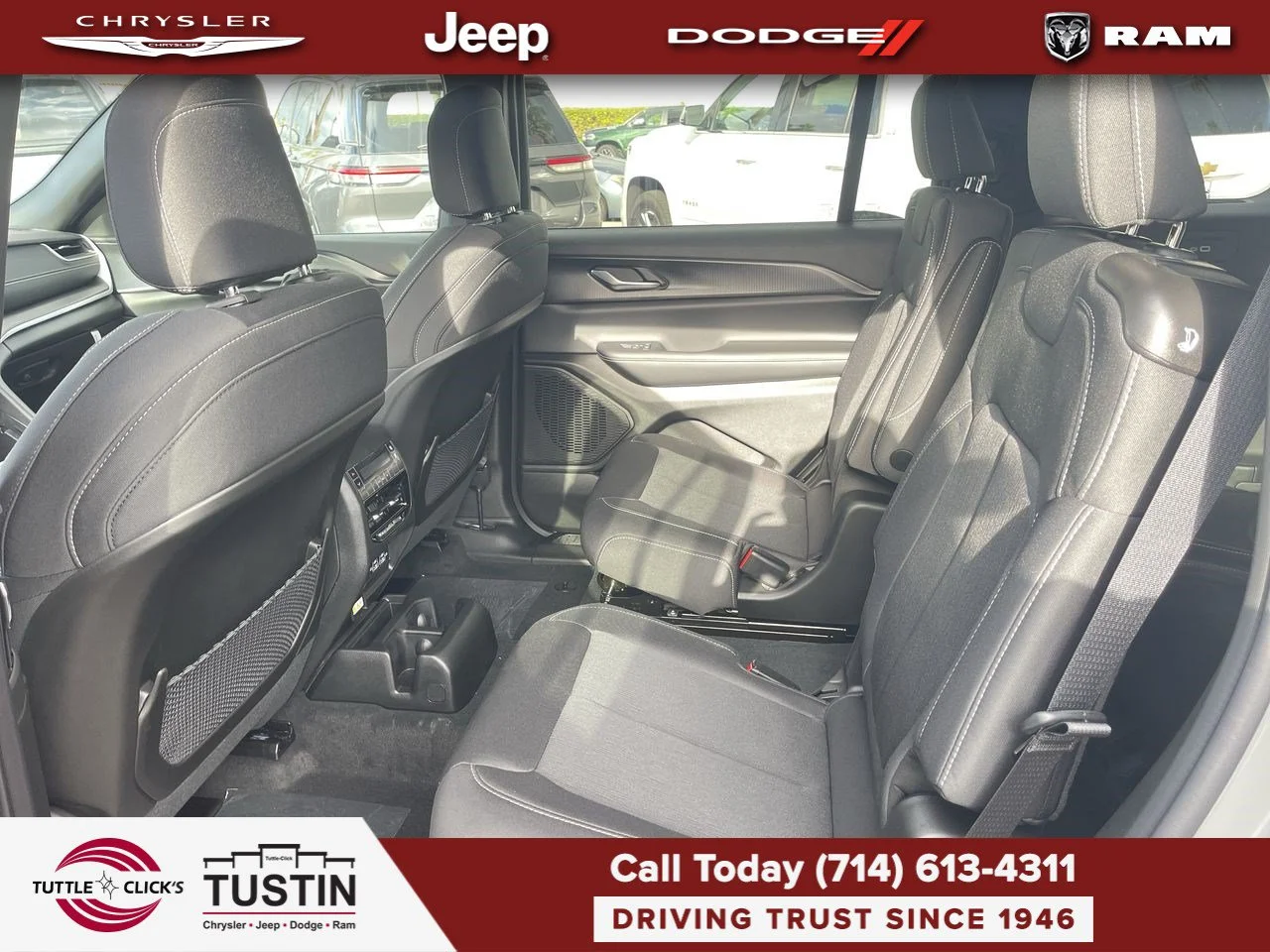 New 2027 Sting-Gray Clear-Coat Paint Jeep Laredo X image 24