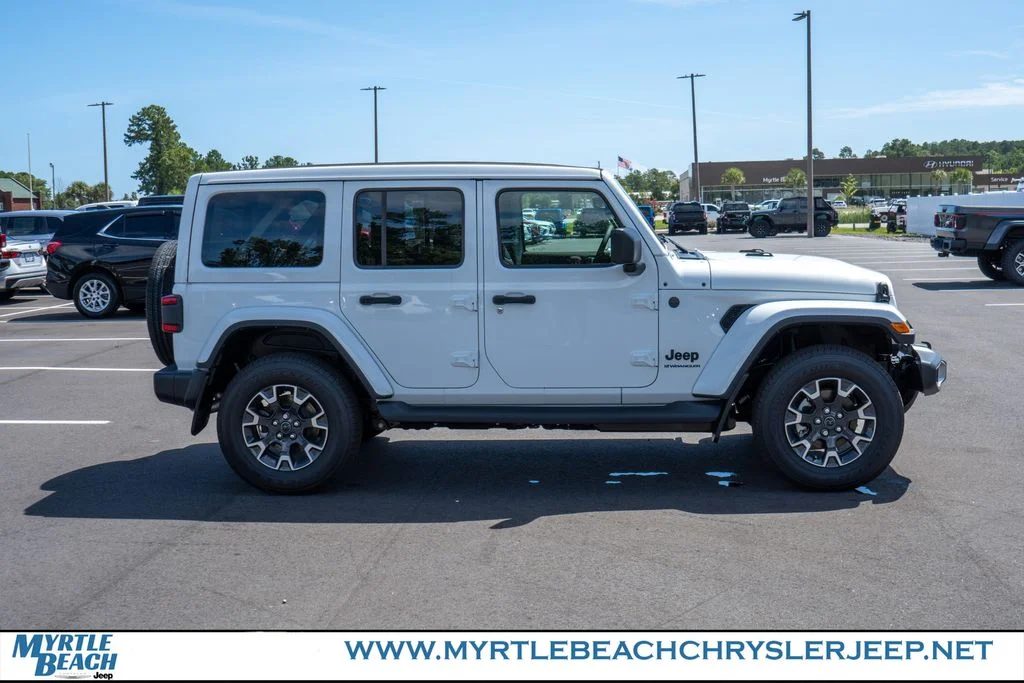 New 2026 Bright White Clear-Coat Exterior Paint Jeep Sahara image 7