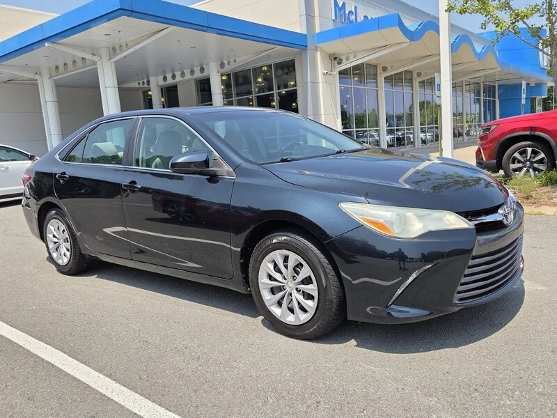 Used 2016 BLACK TOYOTA LE image 6