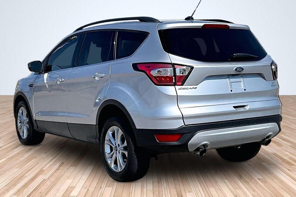 Used 2018 Silver Ford SE image 10